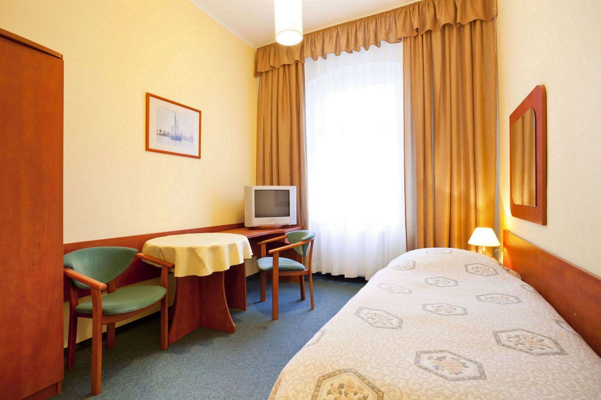 Hotel Kapitan Szczecin Exterior foto